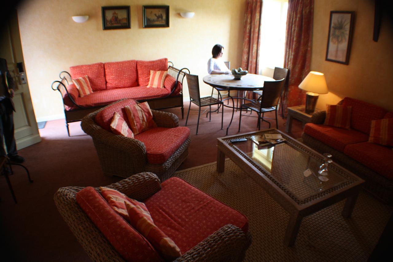 Best Western La Metairie Gosnay Kültér fotó